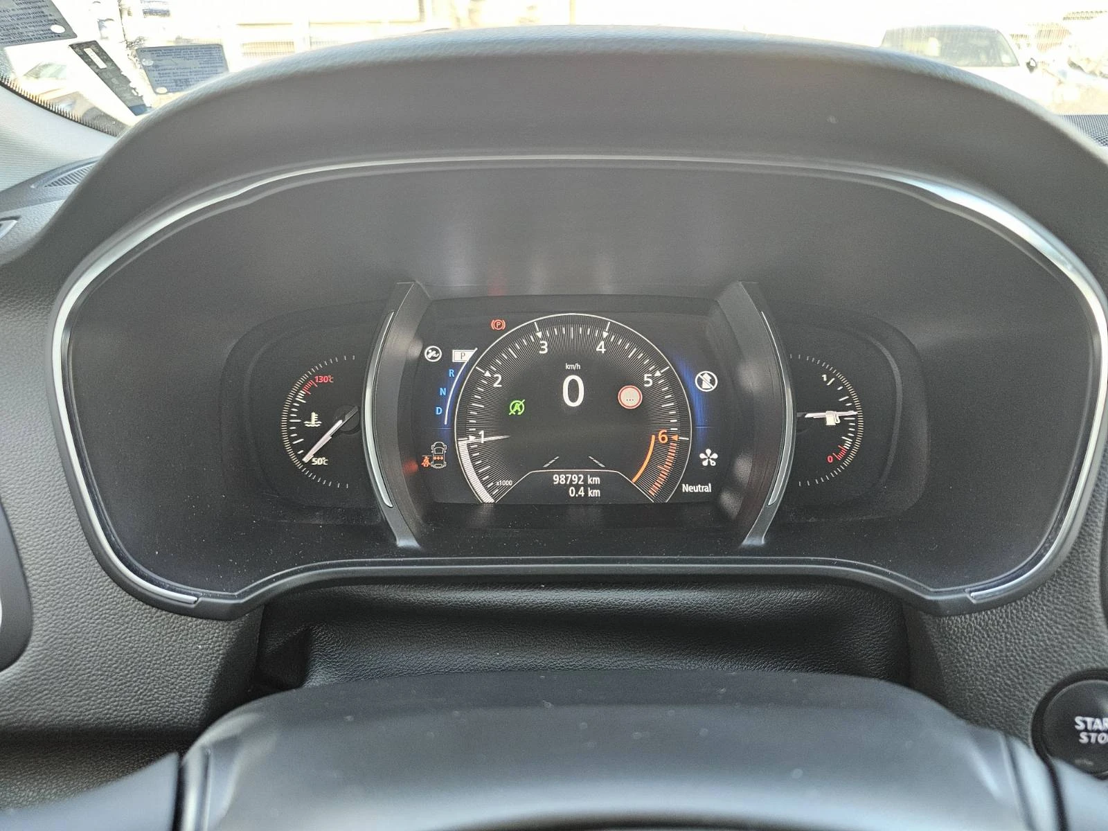 Renault Megane 1.3 TCe 140 EDC - изображение 8