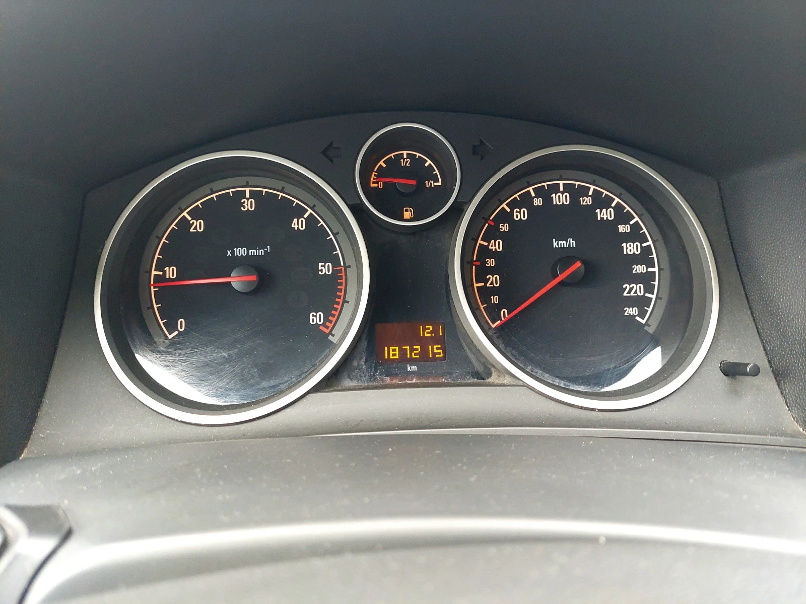 Opel Astra 1.7CDTI GTC | Mobile.bg — изображение 14