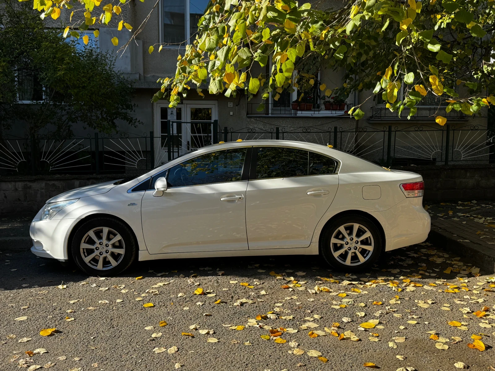 Toyota Avensis 2.2 D-CAT     | Mobile.bg   7