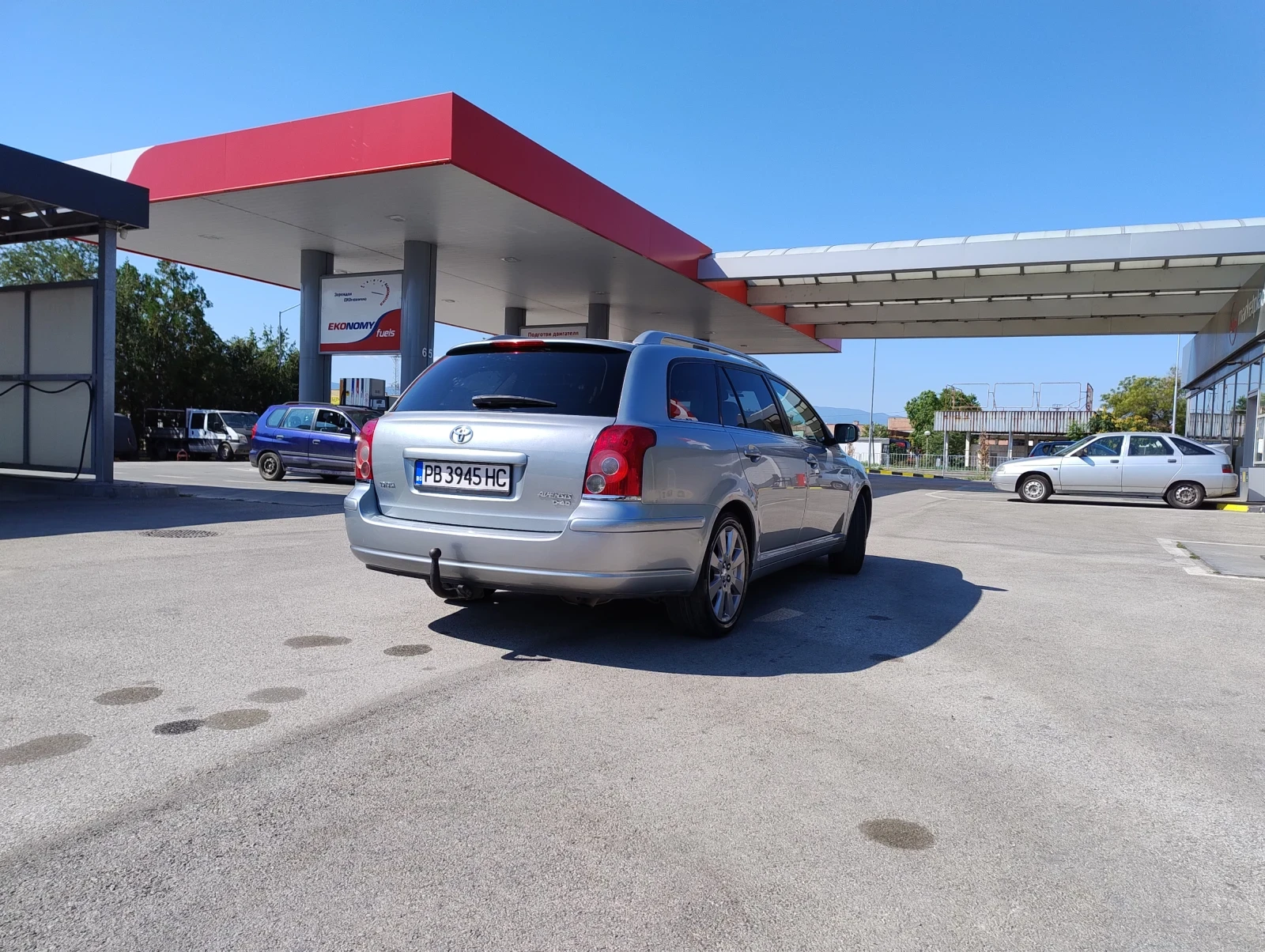 Toyota Avensis 2.0 - изображение 9