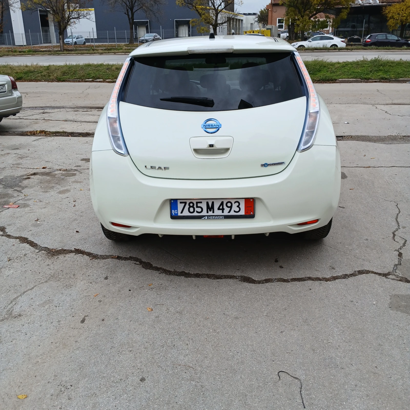 Nissan Leaf   - изображение 9