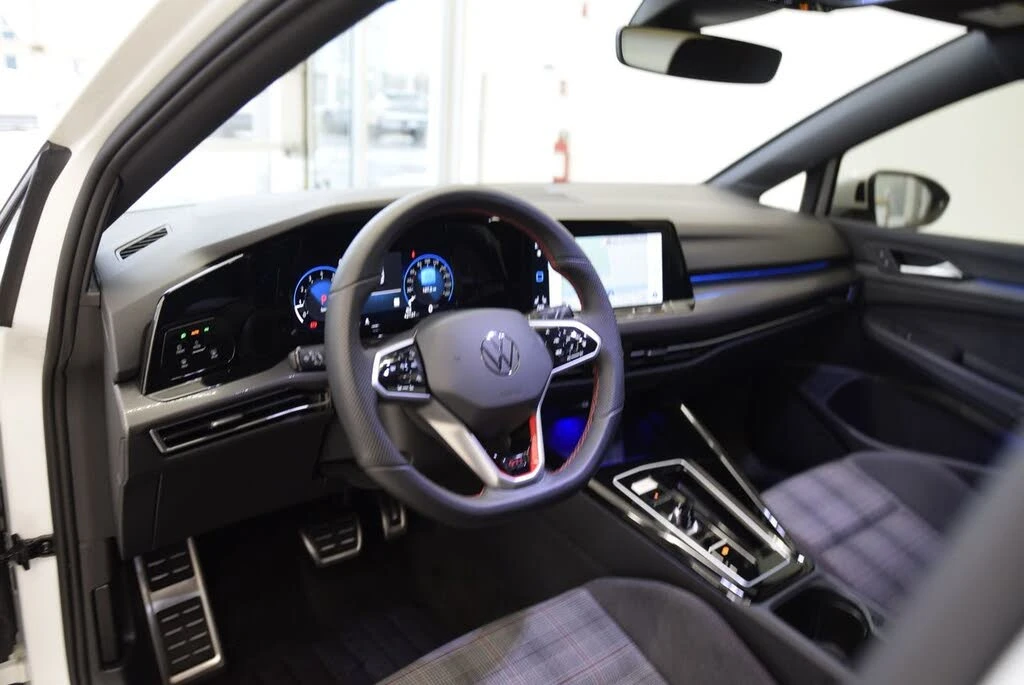 VW Golf * GTI* АвтоКреди* (ЦЕНА ДО БГ) - изображение 5