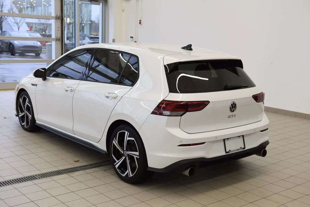 VW Golf * GTI* АвтоКреди* (ЦЕНА ДО БГ) - изображение 8