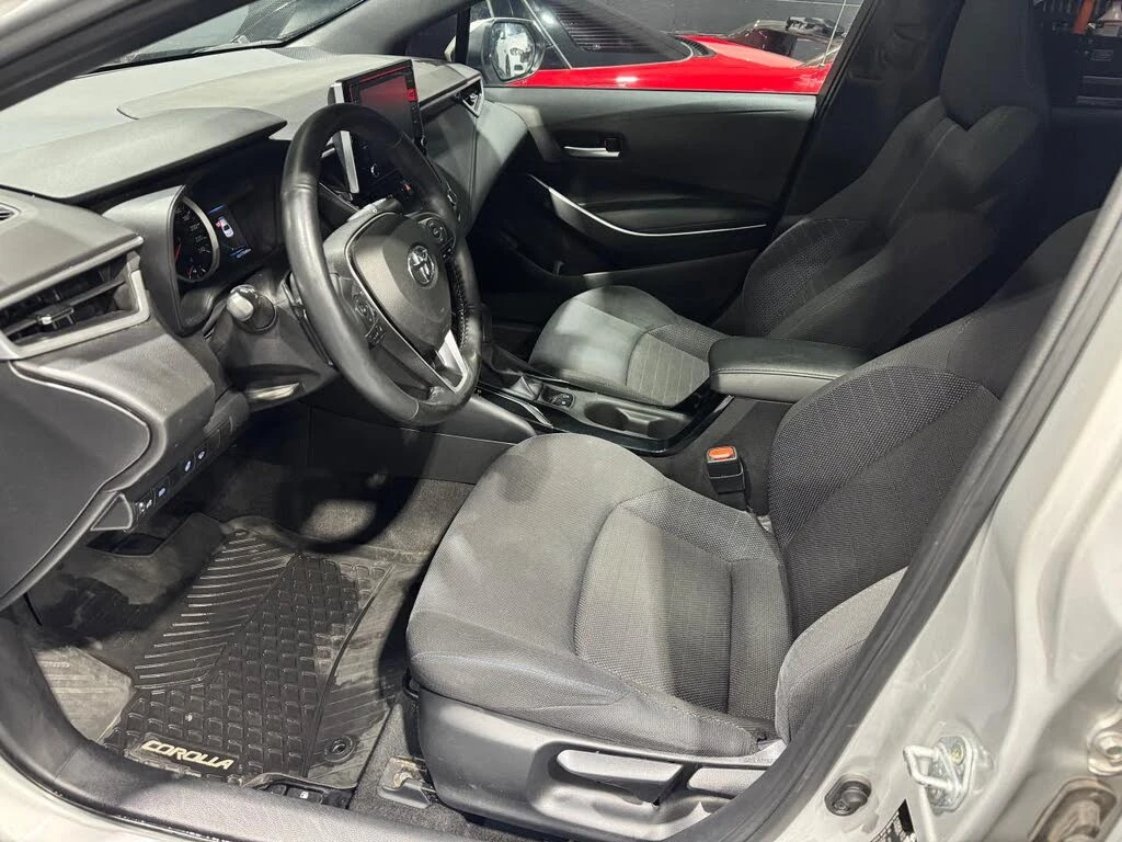 Toyota Corolla SE FWD - изображение 10