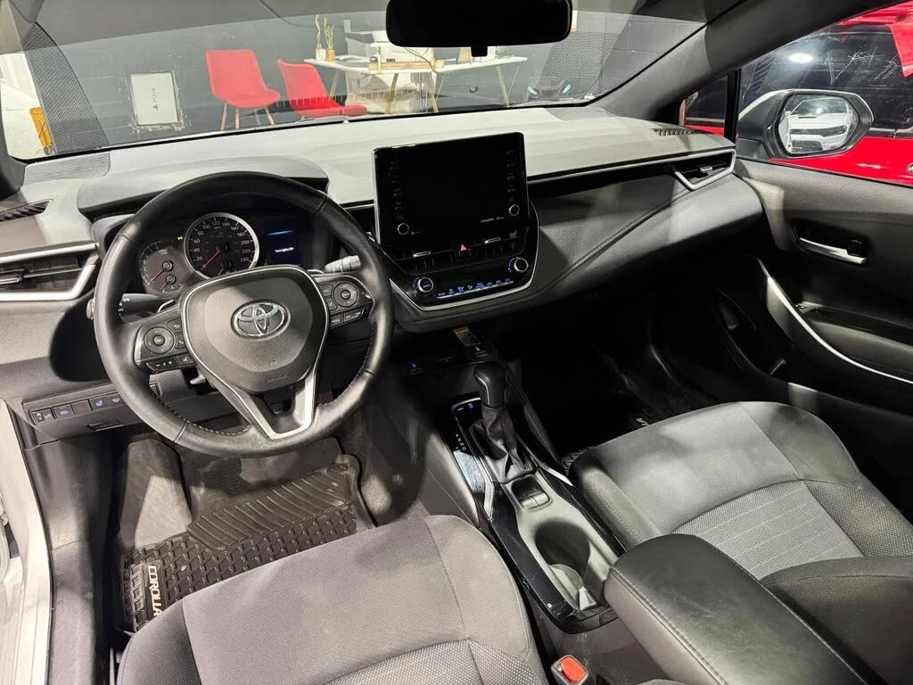 Toyota Corolla SE FWD - изображение 9