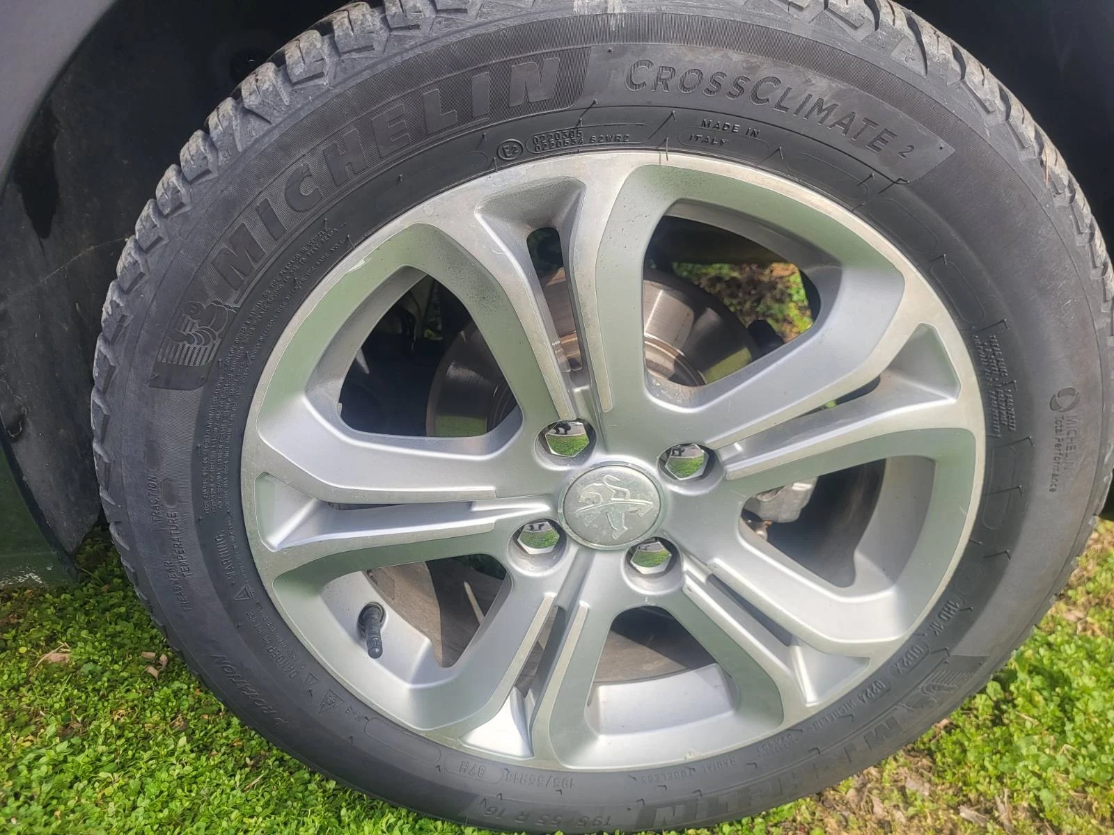 Peugeot 208, снимка 5 - Автомобили и джипове - 53842014