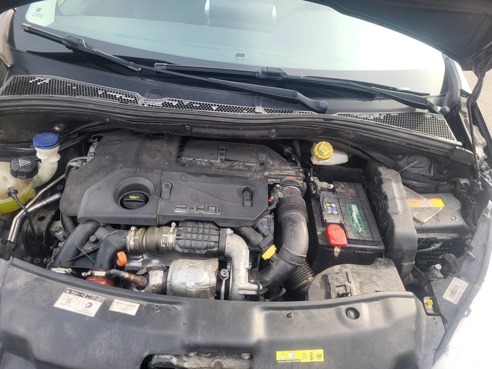 Peugeot 208, снимка 3 - Автомобили и джипове - 53842014