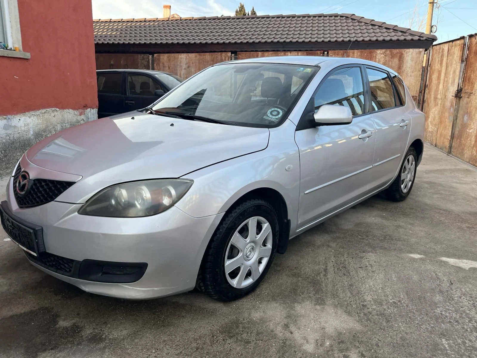 Mazda 3 1.6D, снимка 2 - Автомобили и джипове - 53833119