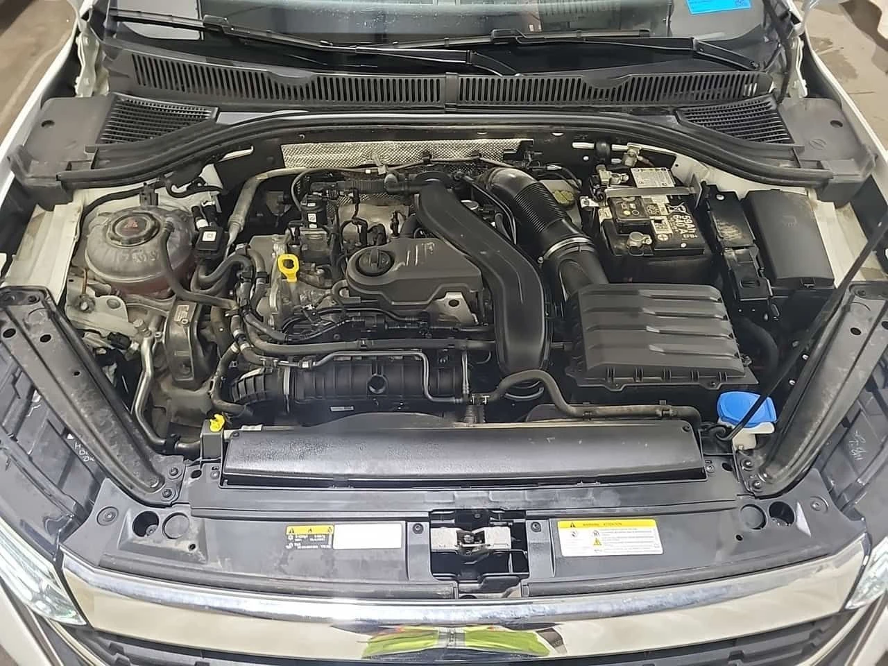 VW Jetta  HIGHLINE| PANORAMA| ���������| CARFAX | Mobile.bg � ����������� 8