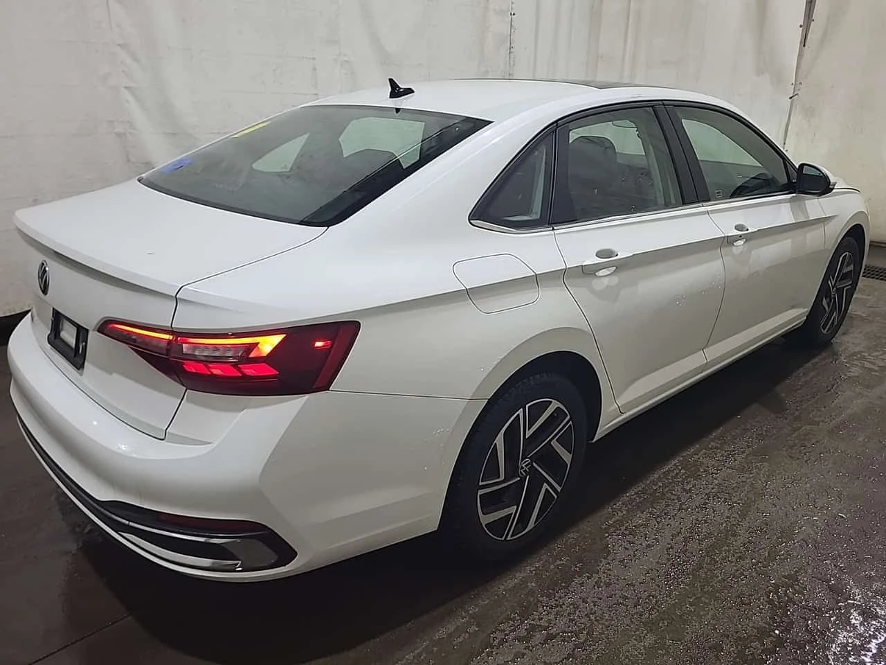 VW Jetta  HIGHLINE| PANORAMA| ���������| CARFAX | Mobile.bg � ����������� 3