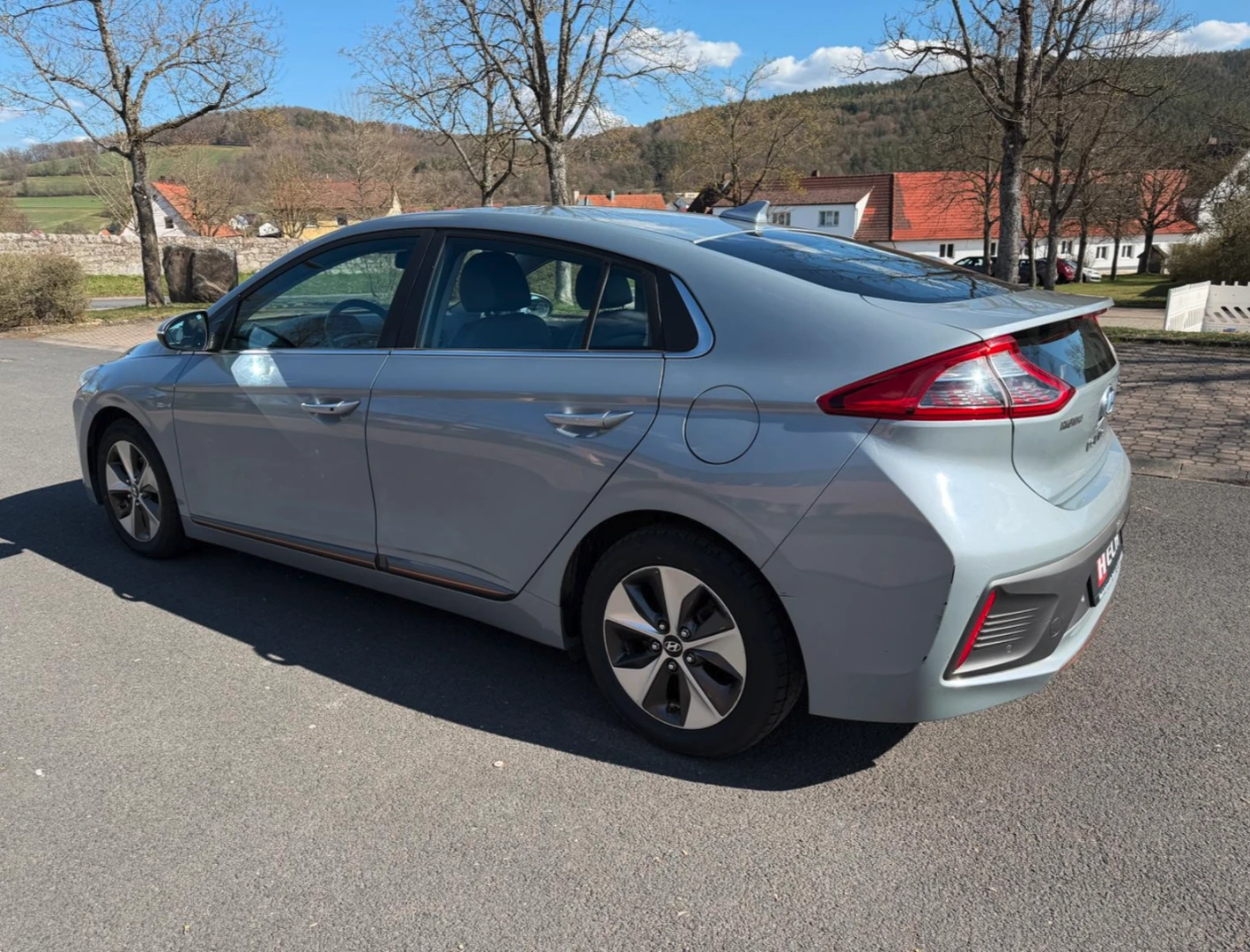 Hyundai Ioniq Premium, снимка 9 - Автомобили и джипове - 54219634