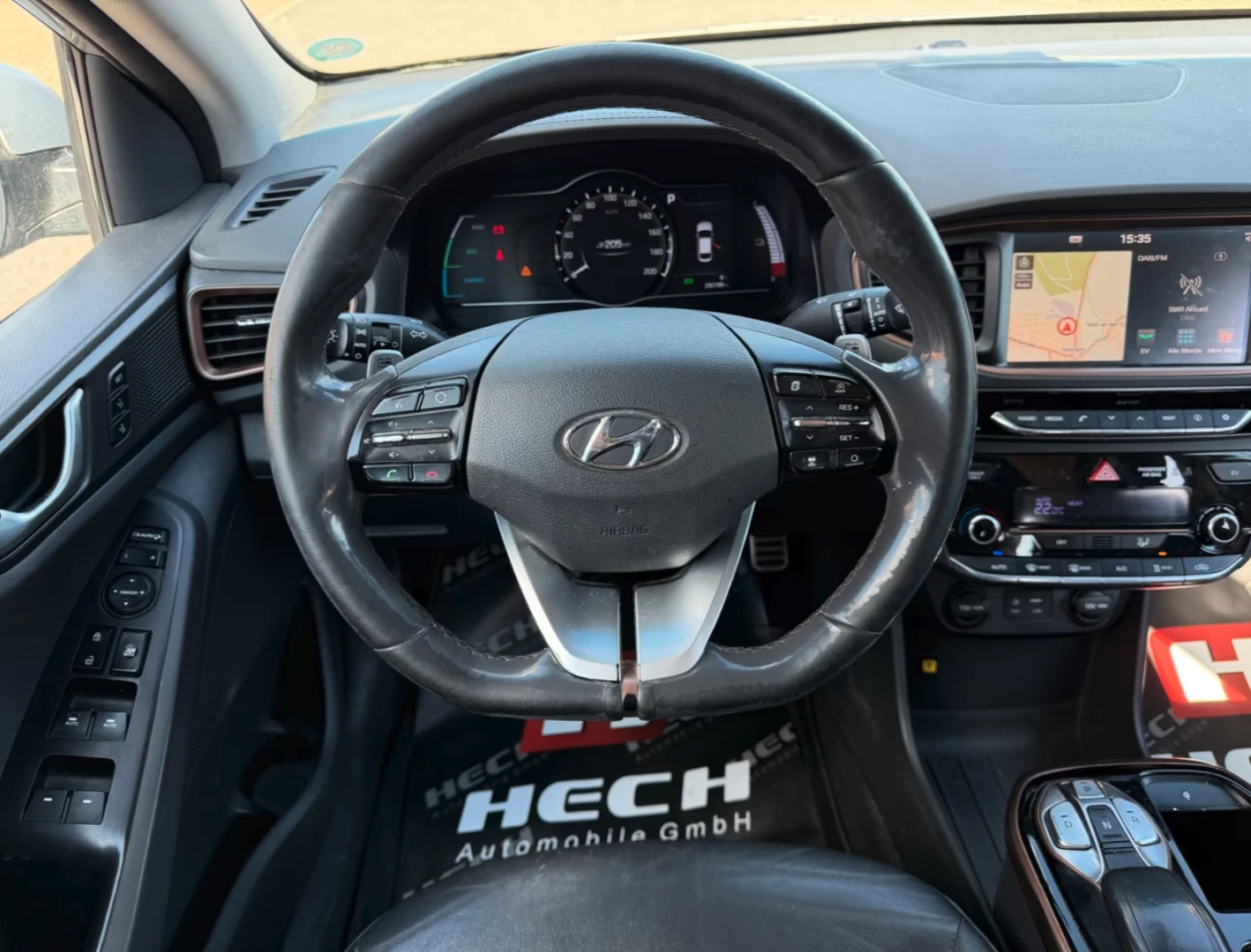 Hyundai Ioniq Premium, снимка 15 - Автомобили и джипове - 54219634