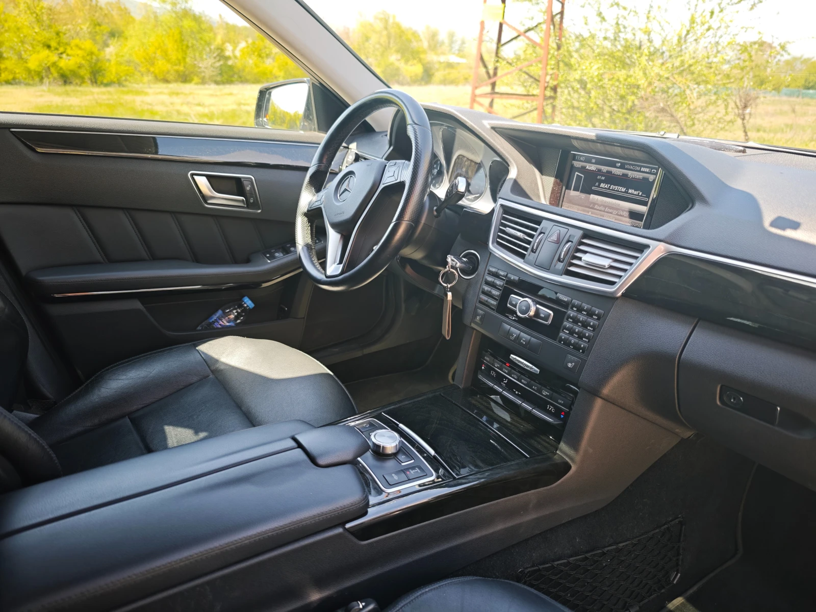 Mercedes-Benz E 350, снимка 13 - Автомобили и джипове - 54341737