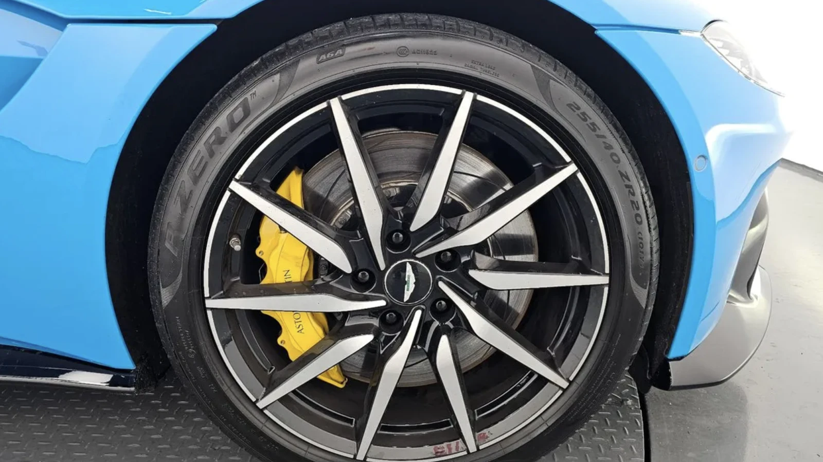 Aston Martin V8 Vantage | Mobile.bg � ����������� 5