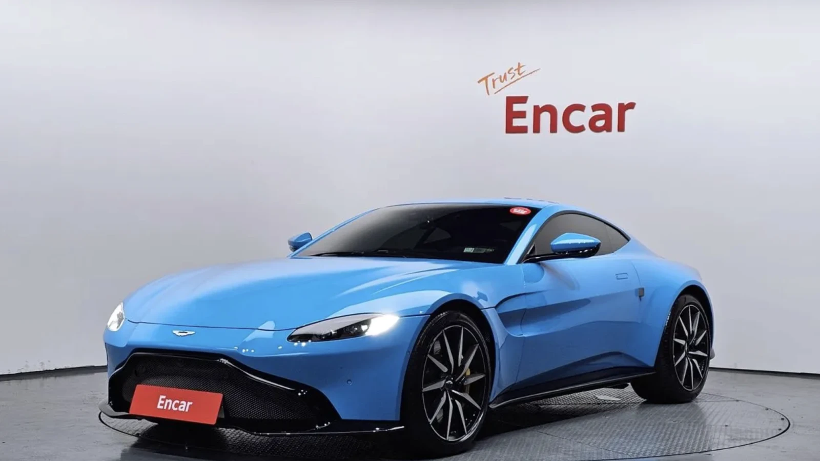 Aston Martin V8 Vantage