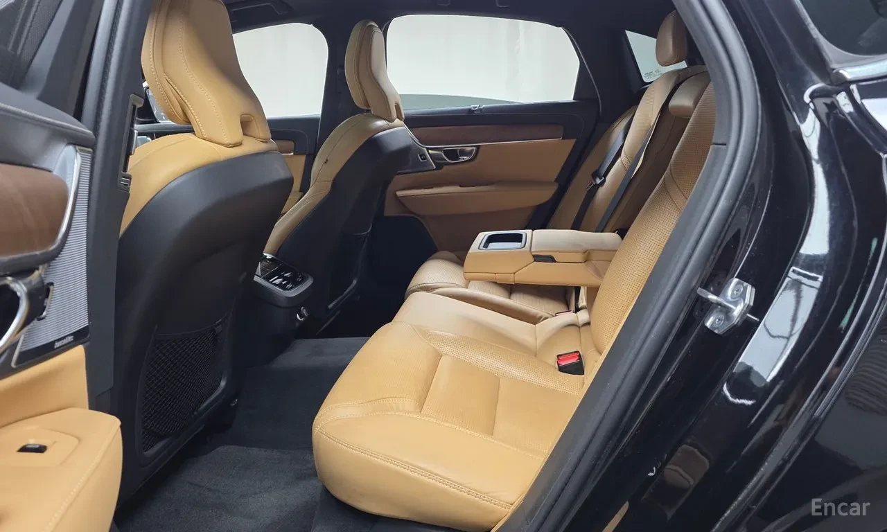 Volvo S90 T5 INSCRIPTION* МАСАЖ* BOWERS&WILKINS* HEAD-UP* 36, снимка 11 - Автомобили и джипове - 55268970