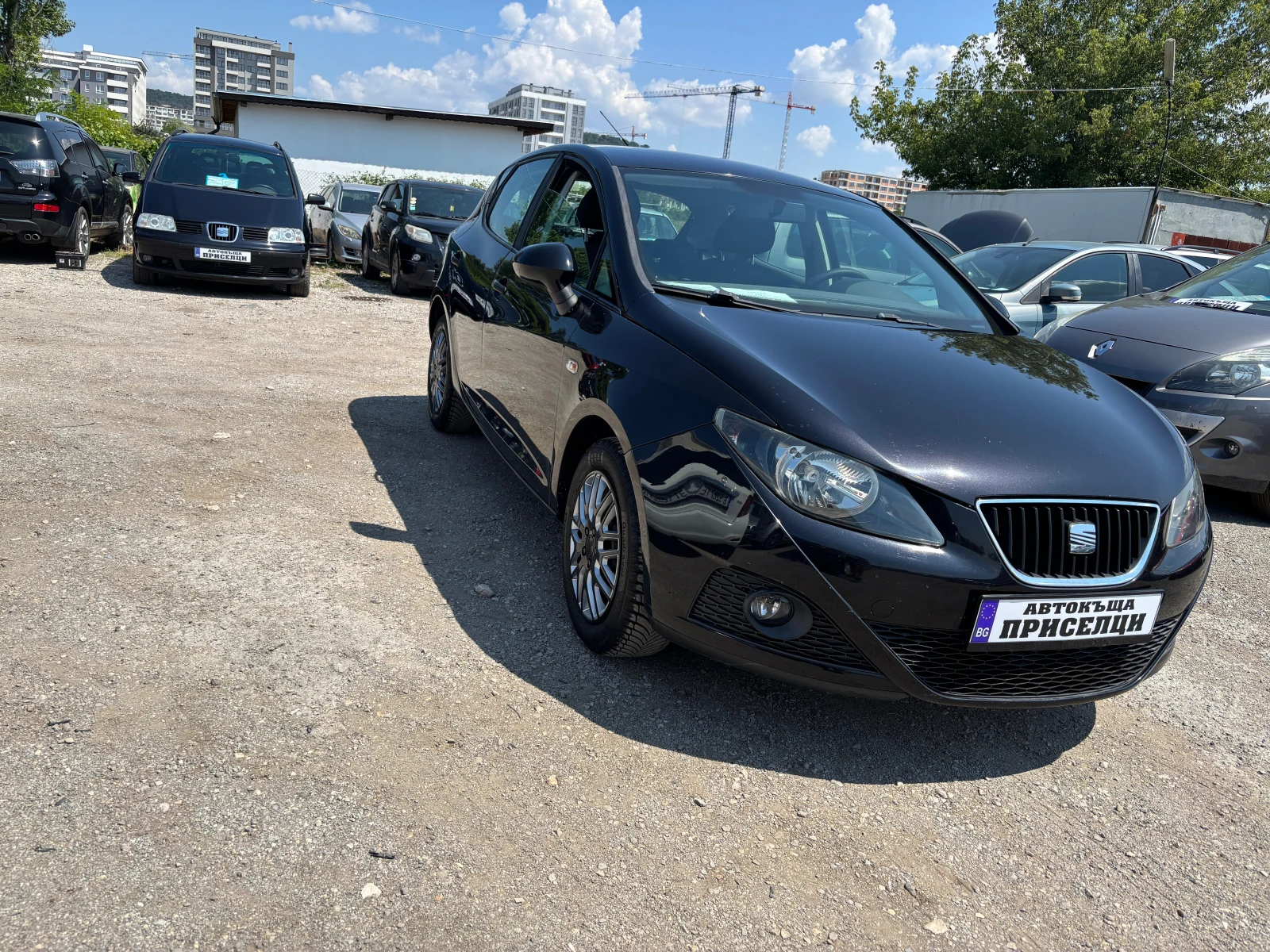 Seat Ibiza 1.2 БЕНЗИН, снимка 3 - Автомобили и джипове - 55345539