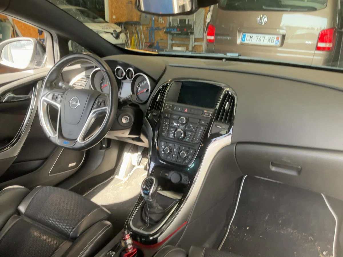 Opel Astra OPC* 2.0T* 280К.С., снимка 11 - Автомобили и джипове - 55411845