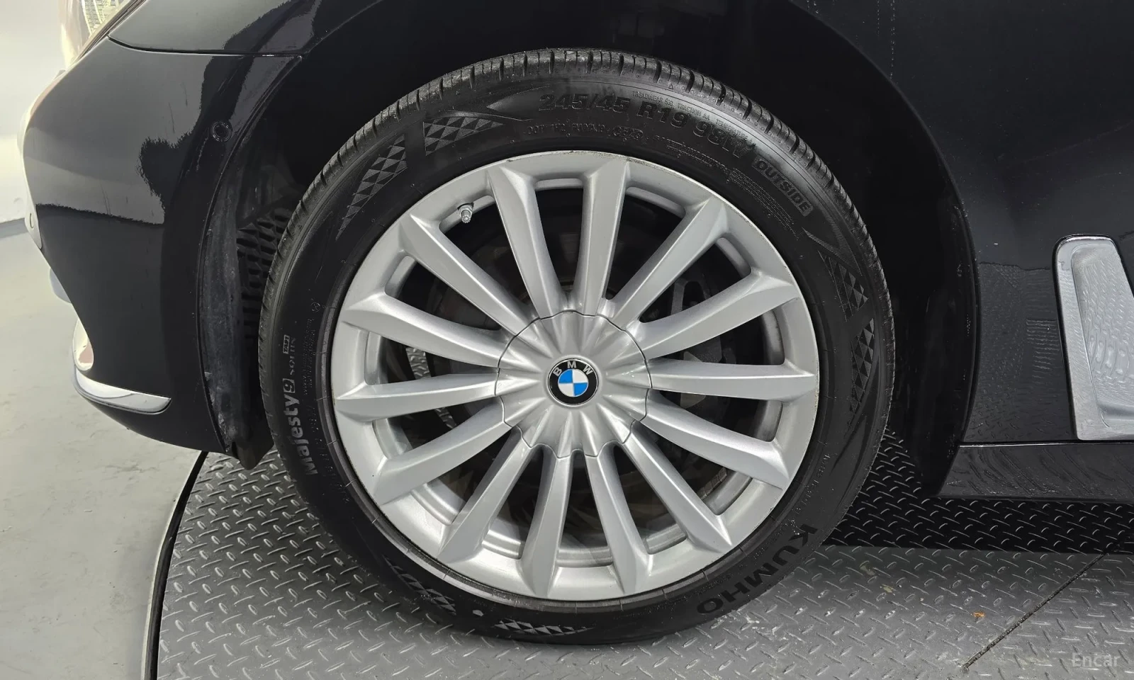 BMW 740 Фулл екстри\Монитори\Топ цена, снимка 5 - Автомобили и джипове - 55571695