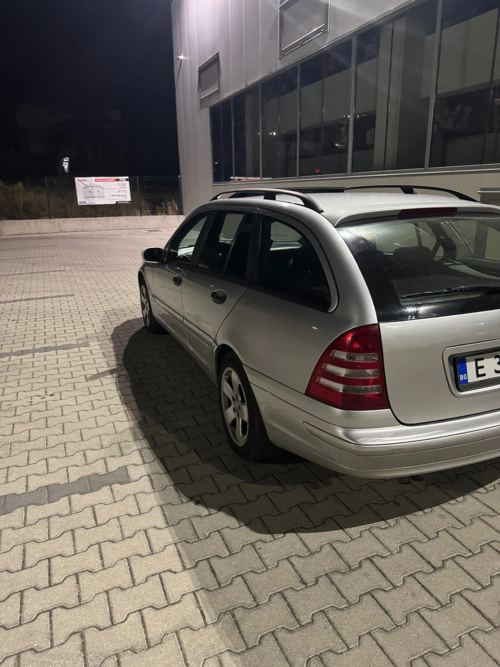 Mercedes-Benz C 200, снимка 4 - Автомобили и джипове - 55579700