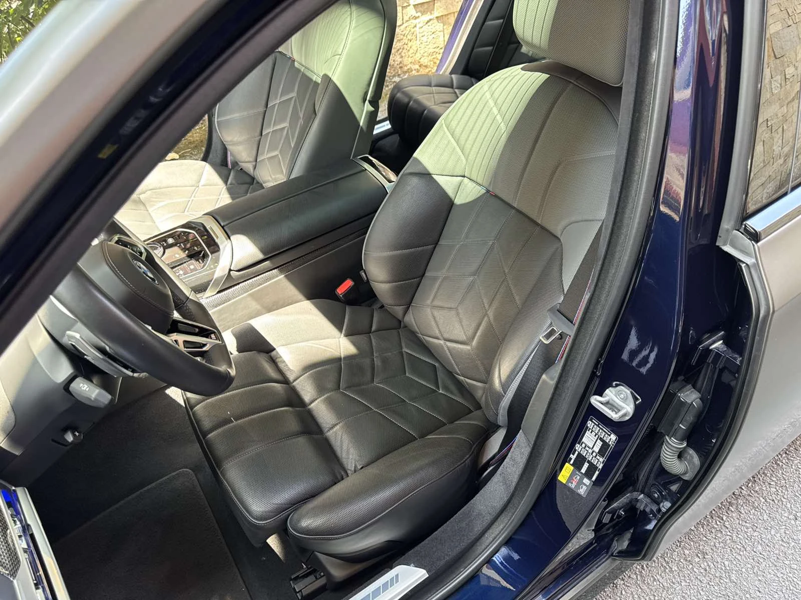 BMW 750 750e Xdrive M Sport Plus Executive Drive Carbon  , снимка 13 - Автомобили и джипове - 55736675