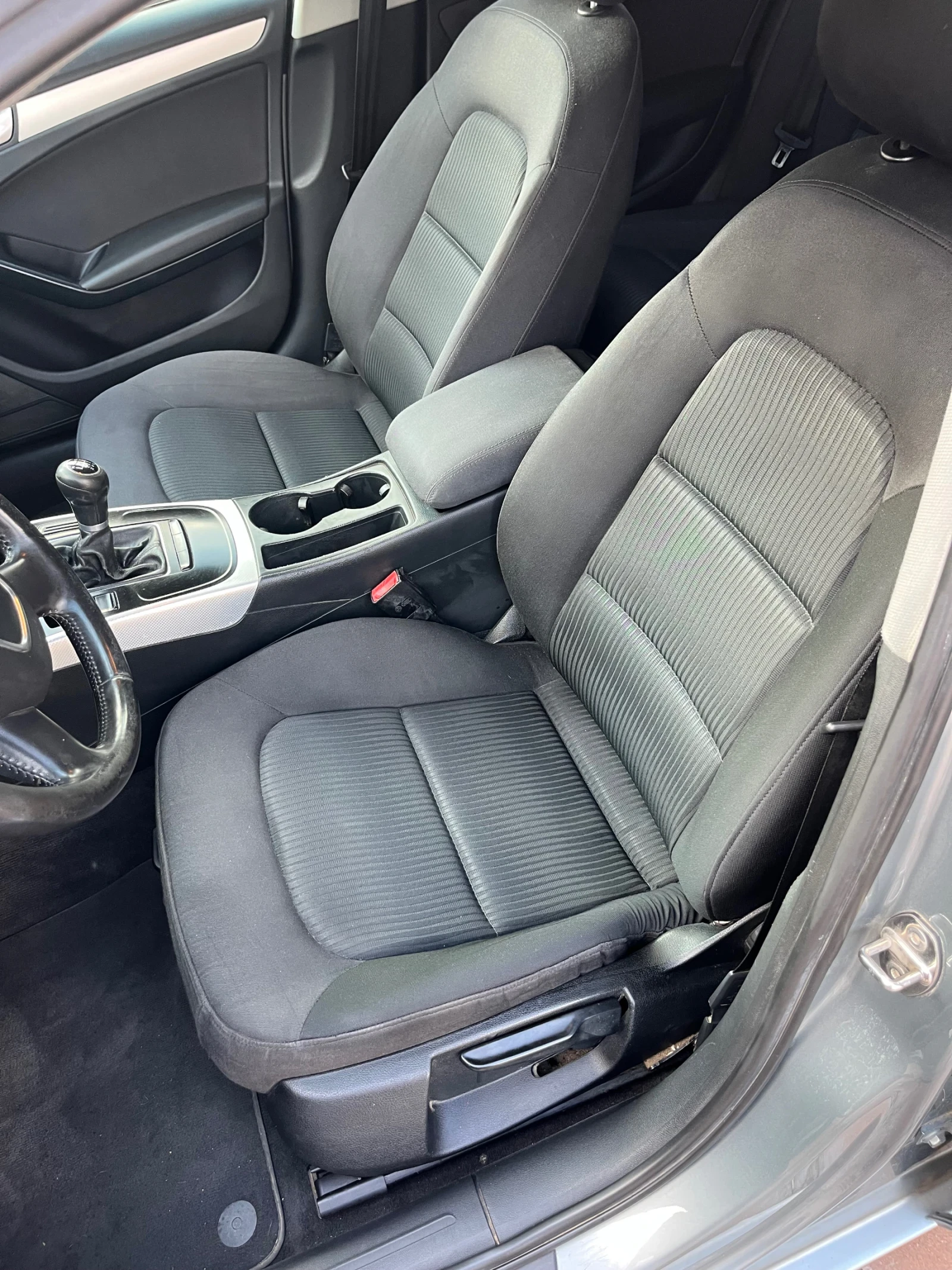 Audi A4 2.0-Седан-6 скорости , снимка 7 - Автомобили и джипове - 56060045