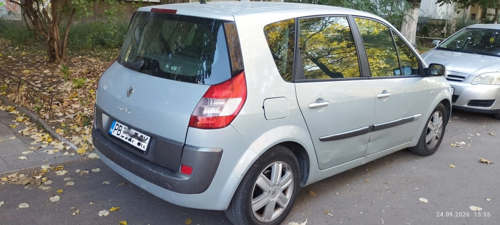 Renault Scenic 1.6 АГУ КЛИМАТРОНИК, снимка 9 - Автомобили и джипове - 56215186