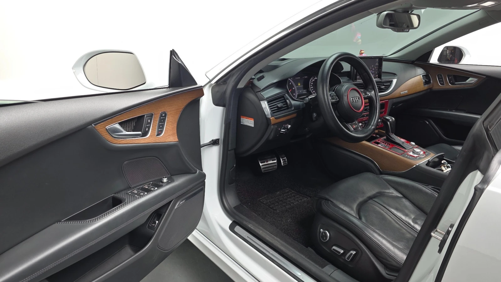 Audi A7 КРАЙНА ЦЕНА ДО СОФИЯ, снимка 5 - Автомобили и джипове - 56321758