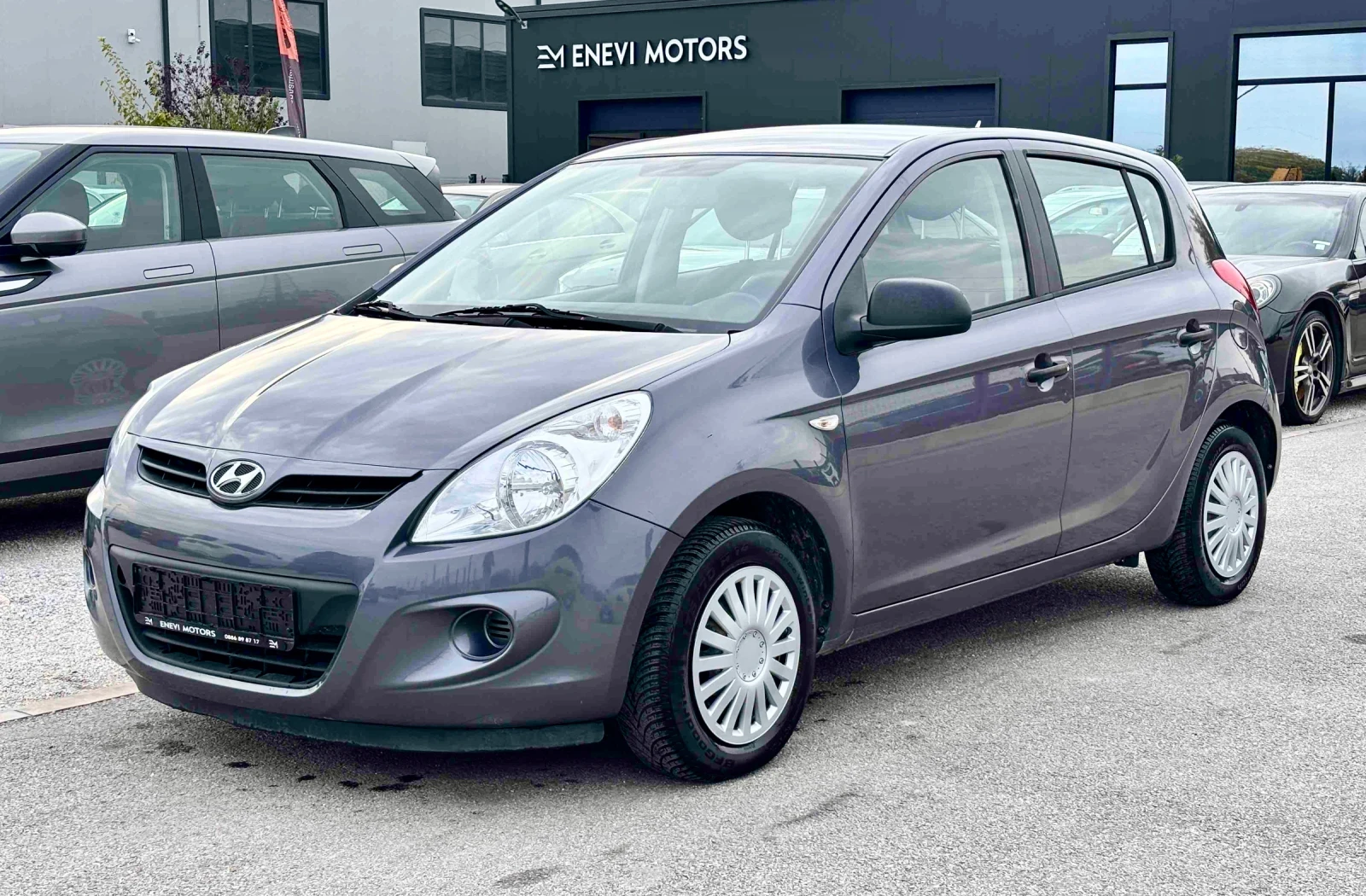 Hyundai I20 1.2i, снимка 3 - Автомобили и джипове - 56657524
