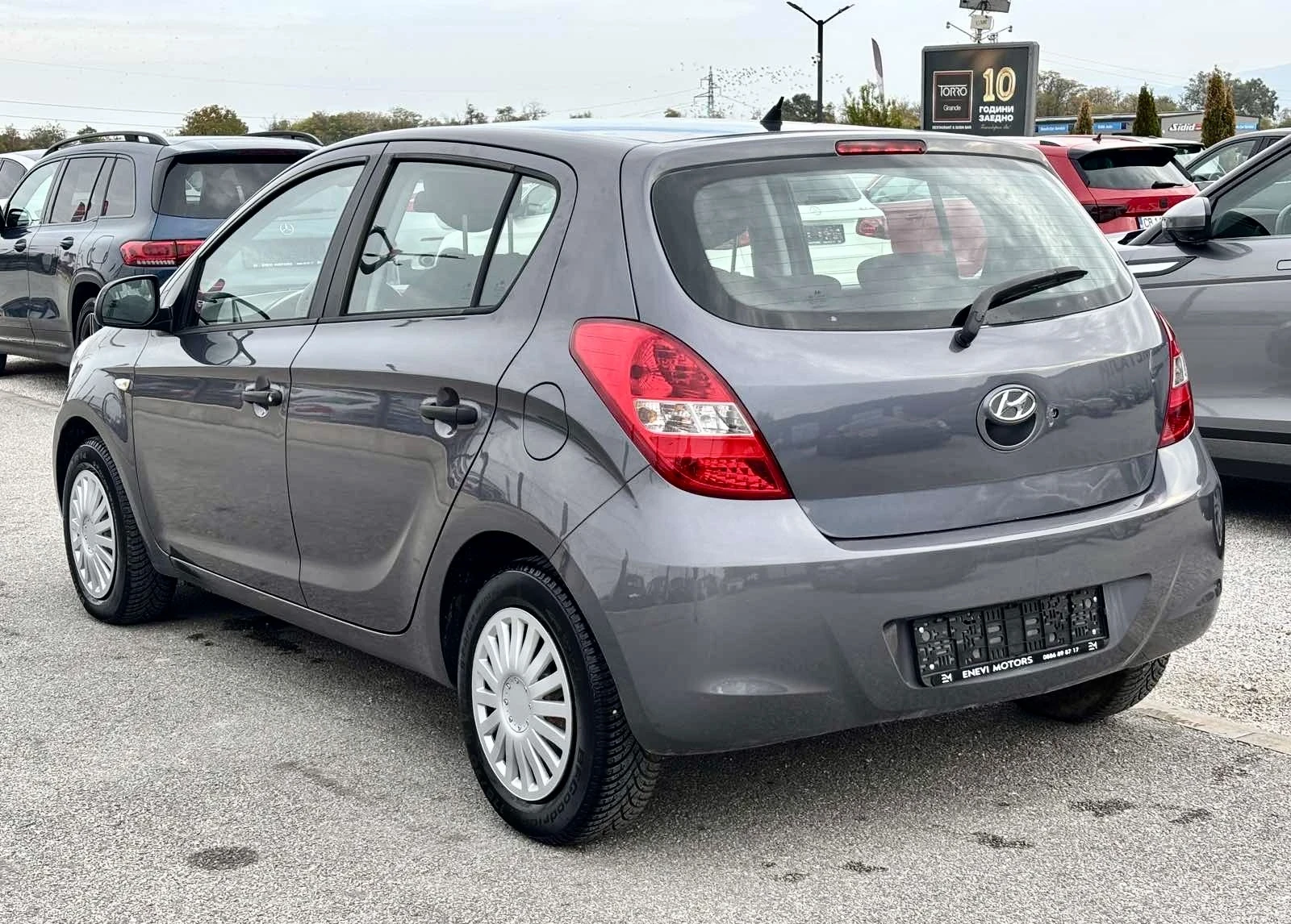 Hyundai I20 1.2i, снимка 6 - Автомобили и джипове - 56657524