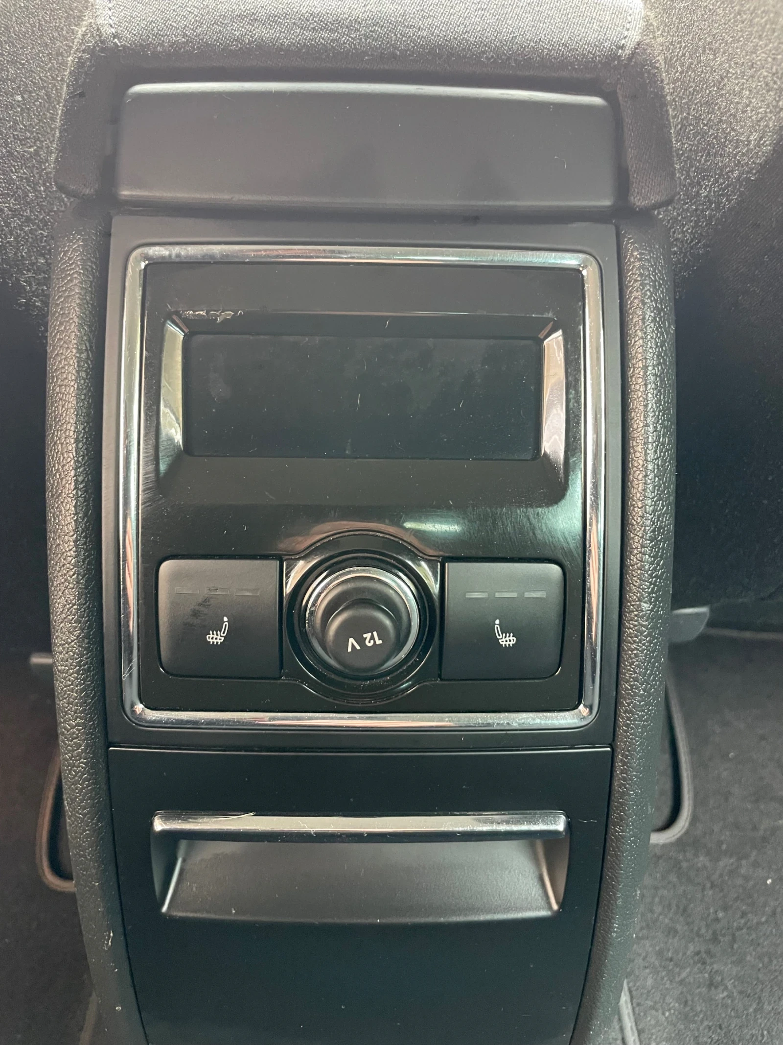 Skoda Superb 2.0TDI* 140kc, снимка 10 - Автомобили и джипове - 56677920