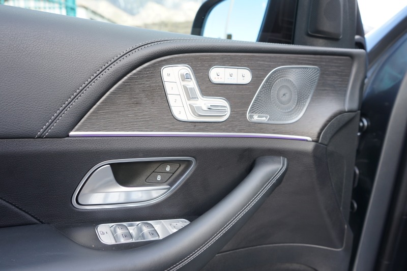 Mercedes-Benz GLS 400 d 4Matic* AMG пакет* НОВ Автомобил* , снимка 4 - Автомобили и джипове - 44030267