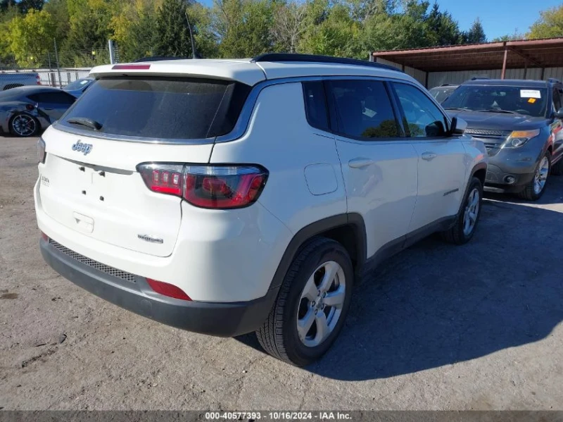 Jeep Compass 2.4L I-4 VVT, 180HP Front Wheel Drive, снимка 9 - Автомобили и джипове - 48597846