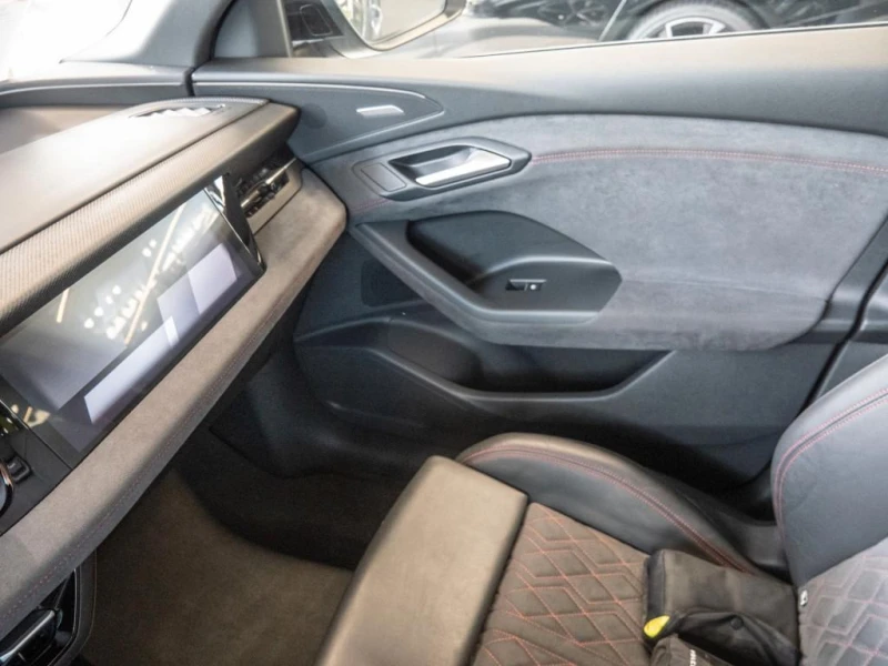 Audi Q6 SQ6 E-TRON QUATTRO EDITION-ONE MATRIX PANO 360, снимка 11 - Автомобили и джипове - 51762463