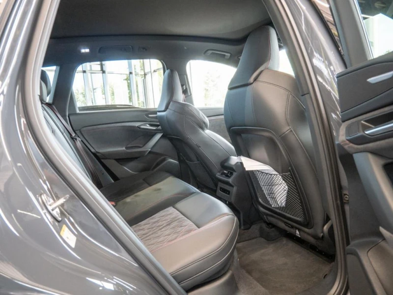 Audi Q6 SQ6 E-TRON QUATTRO EDITION-ONE MATRIX PANO 360, снимка 12 - Автомобили и джипове - 51762463