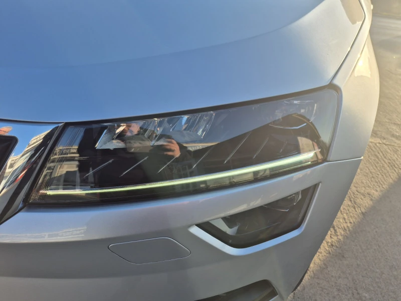 Skoda Karoq 2.0TDI 4x4 FULL, снимка 2 - Автомобили и джипове - 53173813