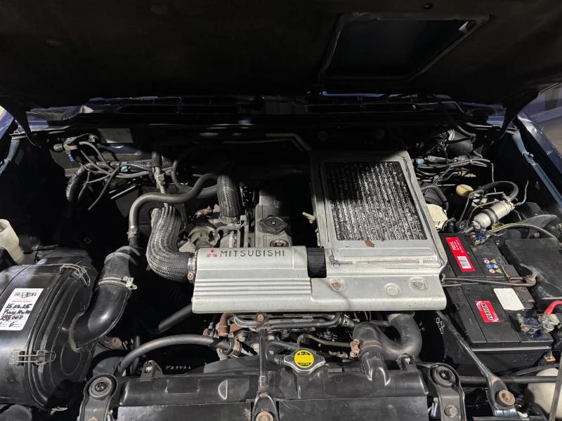 Mitsubishi Pajero, снимка 5 - Автомобили и джипове - 53239161