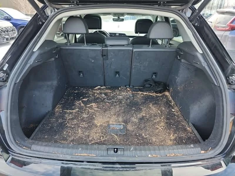 Audi Q3 KOMFORT | ПАНО | KEYLESS | 360  | CARFAX, снимка 15 - Автомобили и джипове - 53719044