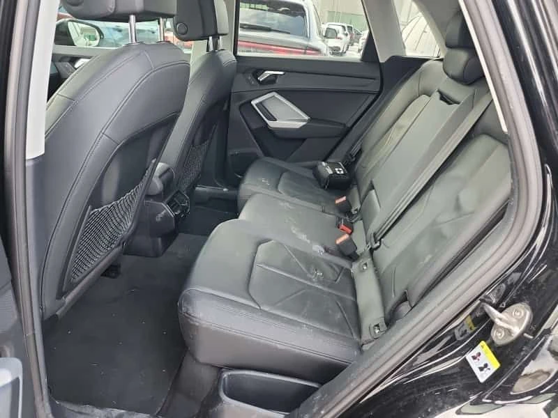 Audi Q3 KOMFORT | ПАНО | KEYLESS | 360  | CARFAX, снимка 12 - Автомобили и джипове - 53719044