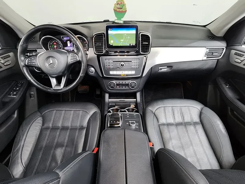 Mercedes-Benz GLE 350 D 4Matic, снимка 13 - Автомобили и джипове - 55883321
