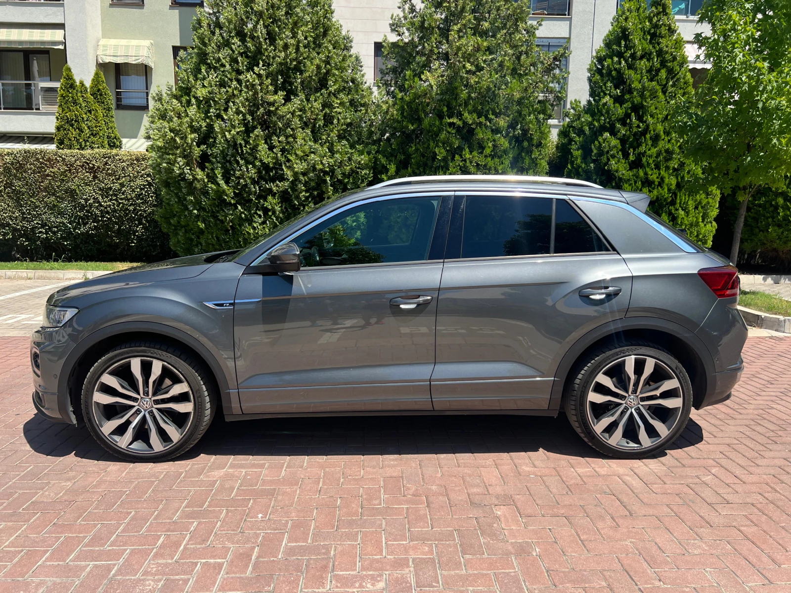 VW T-Roc R-Line 2.0 190 к.с. 4MOTION - изображение 5