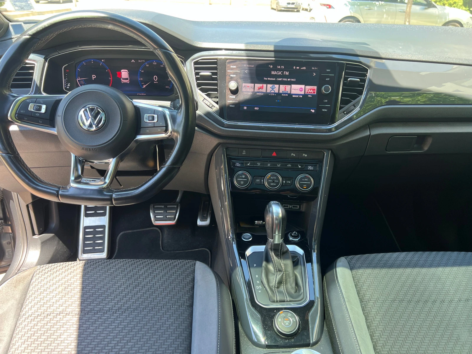 VW T-Roc R-Line 2.0 190 к.с. 4MOTION - изображение 8