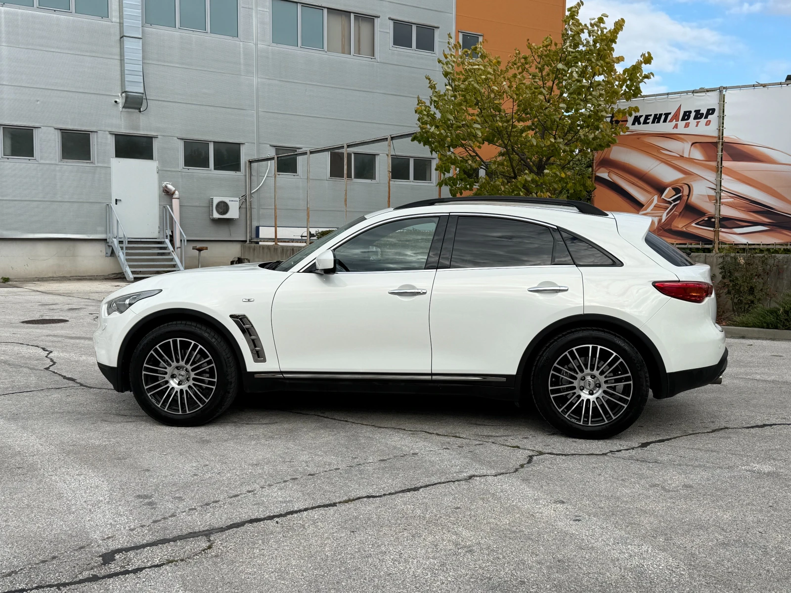 Infiniti Fx 30 3.0d 238 к.с.  - изображение 2