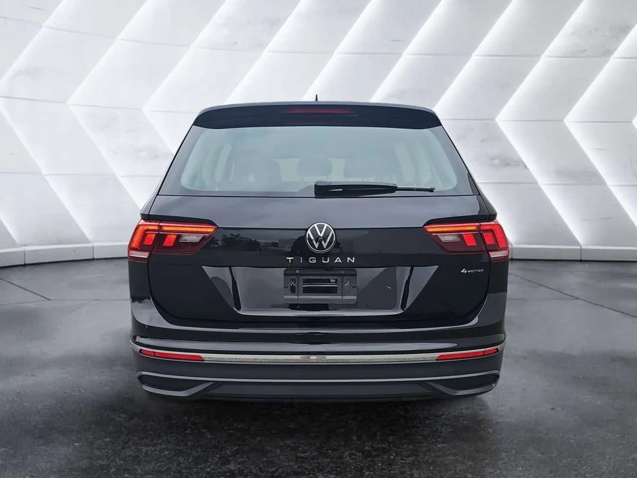 VW Tiguan * Trendline * CARFAX * 4 Motion * ПОДГРЕВИ *  - изображение 4