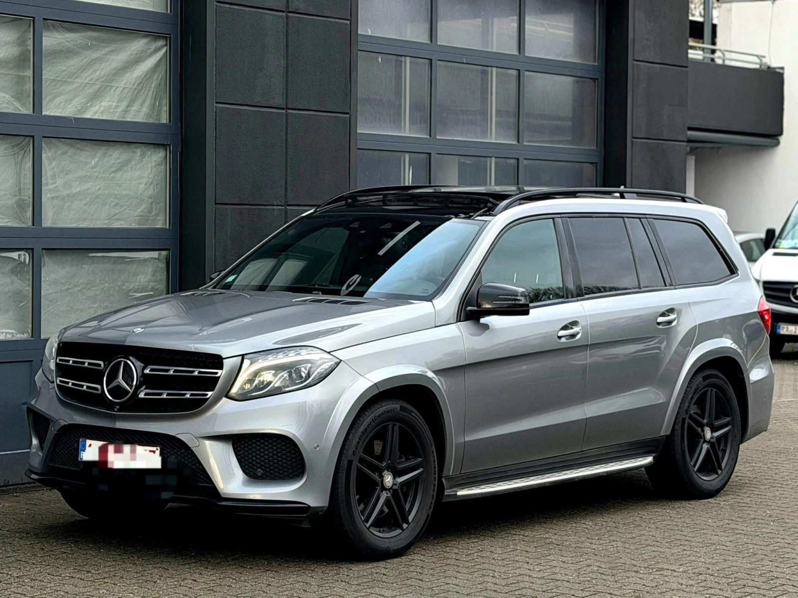 Mercedes-Benz GLS 350 D 4MATIC 7-МЕСТЕН AMG NIGHT PACK ПАНО ЛИЗИНГ 100%  | Auto.bg — изображение 1