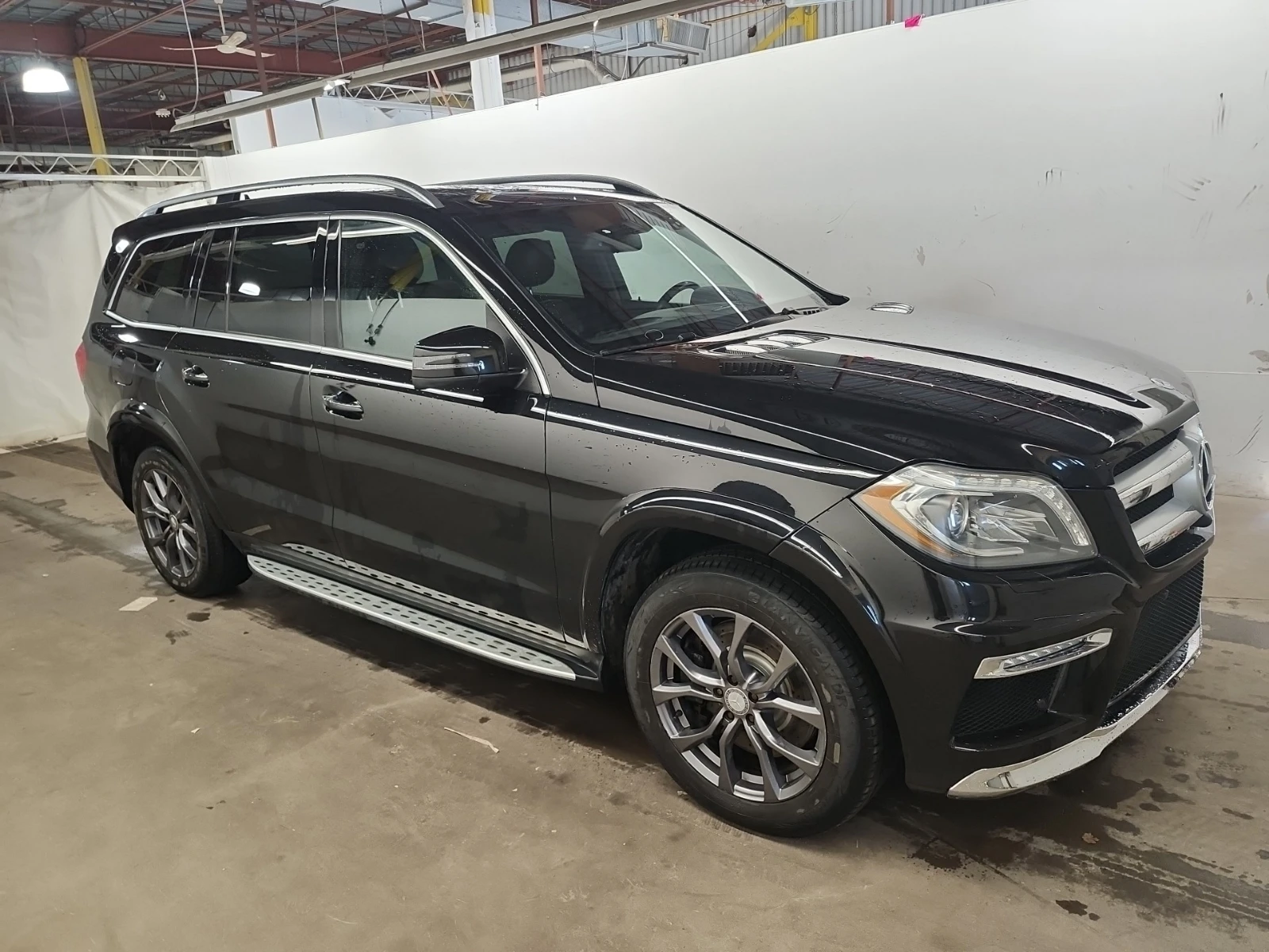 Mercedes-Benz GL 350 AMG LINE/360 VIEW/KEYLESS/LANE ASSIST, снимка 3 - Автомобили и джипове - 54069782