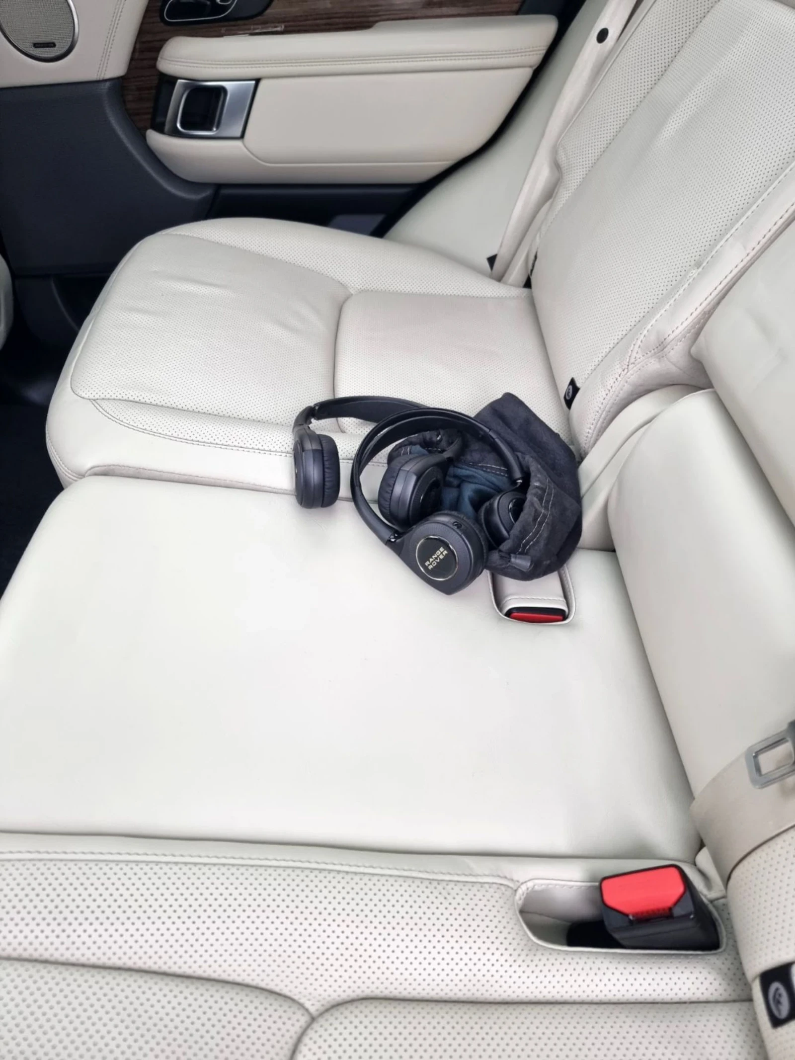 Land Rover Range rover 5.0 P525, снимка 9 - Автомобили и джипове - 54114801