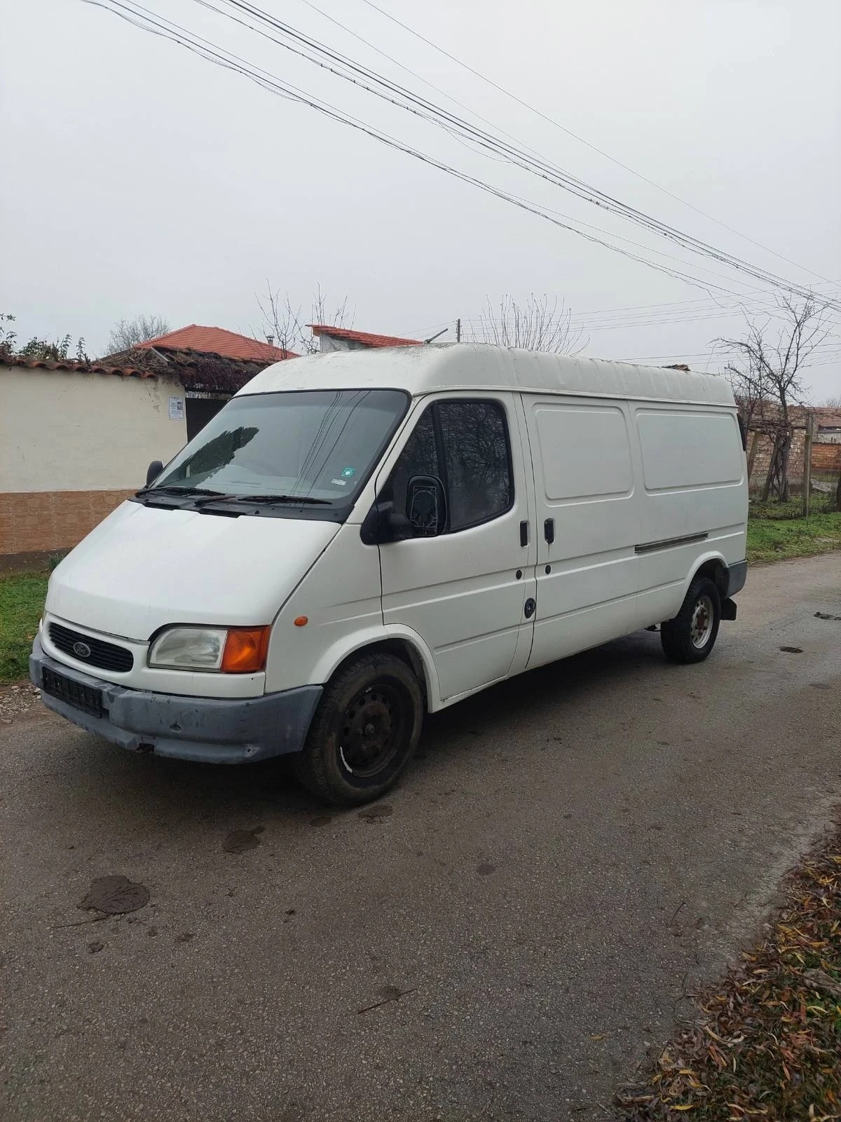 Ford Transit Цял за части 2.5 чист дизел, снимка 4 - Бусове и автобуси - 54798128