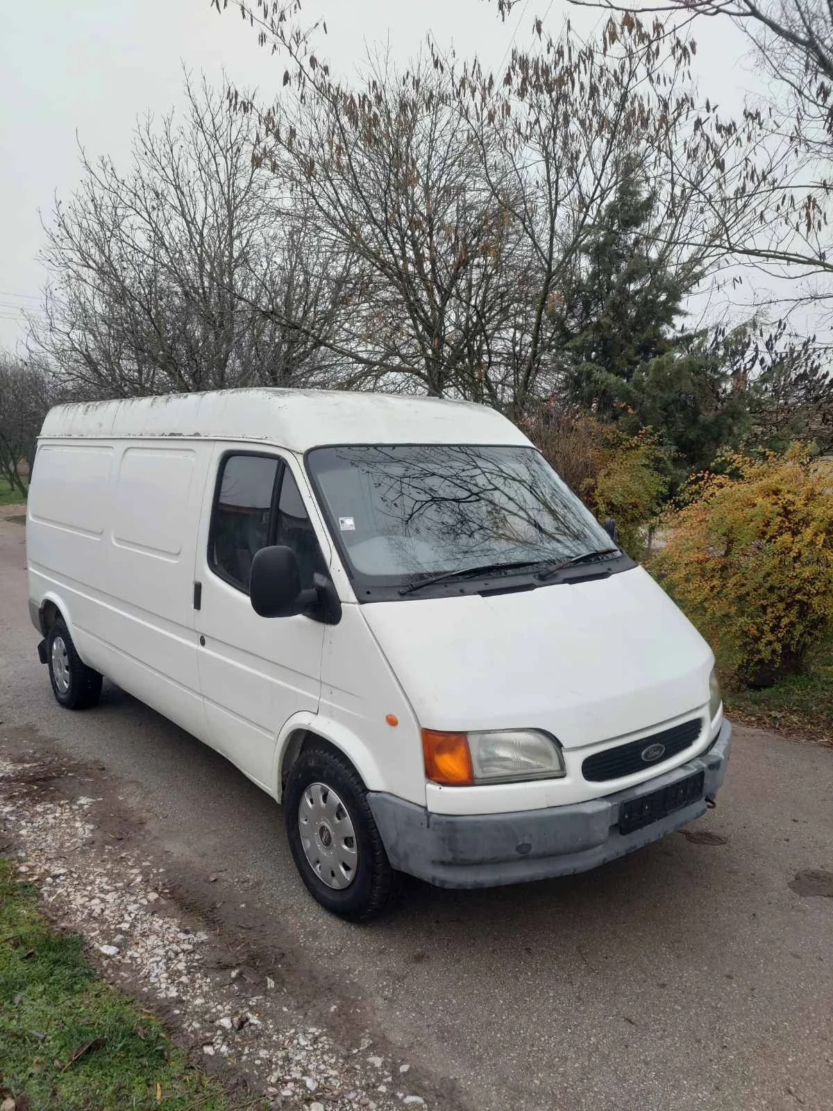 Ford Transit Цял за части 2.5 чист дизел, снимка 2 - Бусове и автобуси - 54798128