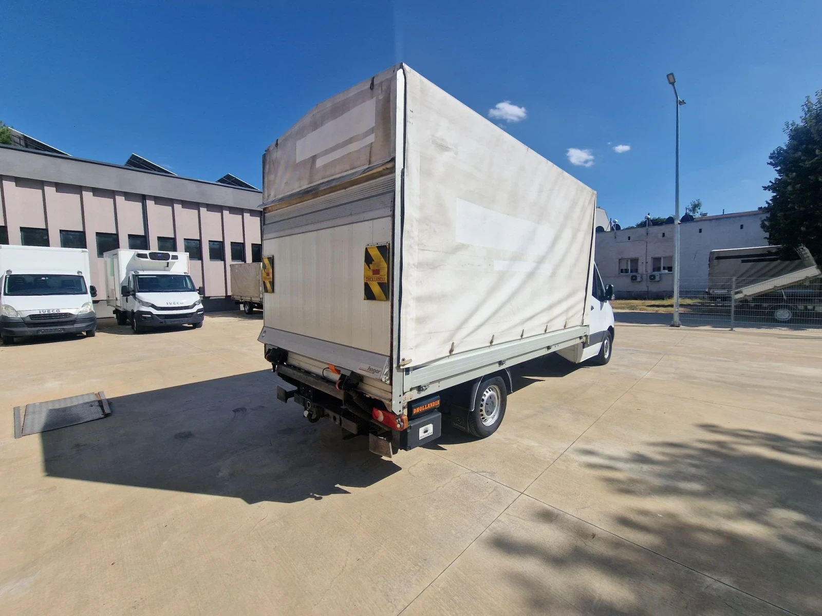 Mercedes-Benz Sprinter 316 Клима 4.25м швейцарски, снимка 8 - Бусове и автобуси - 55655539